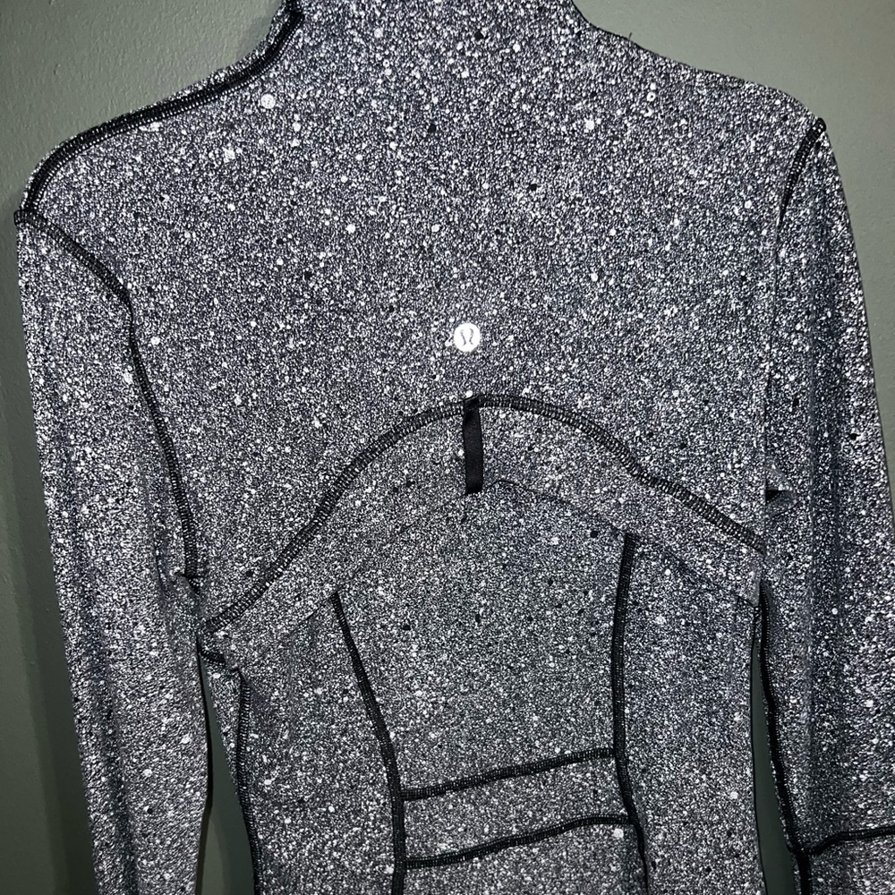 Lululemon define jacket size 2